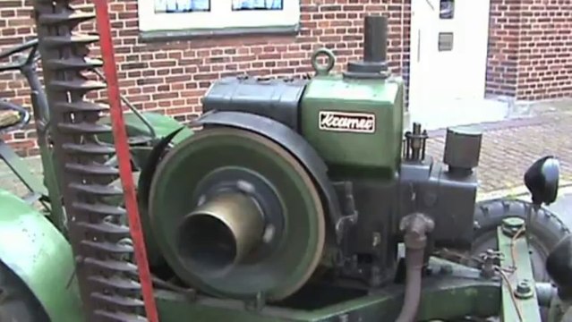 Dampfrundum Flensburg 2013, Dampflok Nohab S1916, BR346, Kramer Traktor K18 Allesschaffer