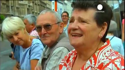 Los reyes belgas se despiden de su país con un viaje...