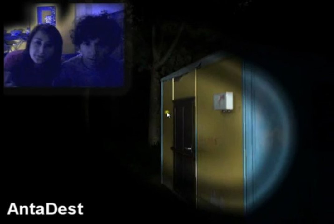 Caghiamoci sotto e giochiamo a Slenderman