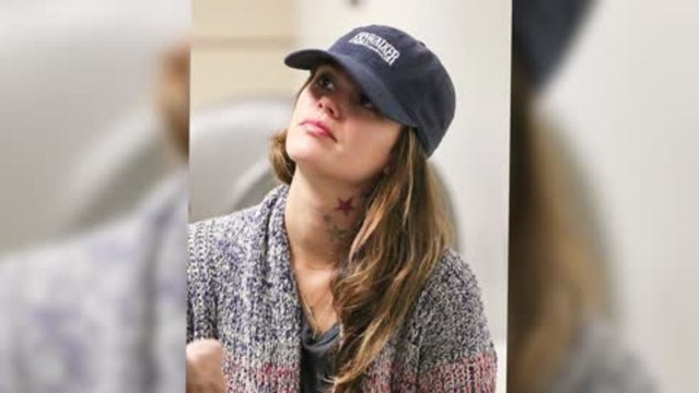 Rachel Bilson Sports Shocking Neck Tattoos