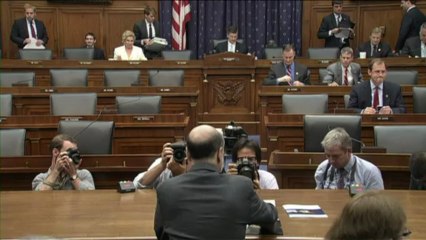 Bernanke: Tapering stimulus 'not a preset course'