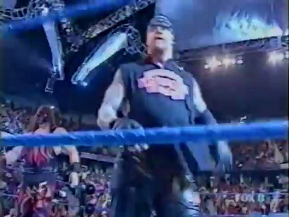 Kane vs. The Hurricane w/Mighty Molly