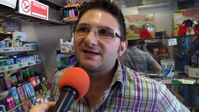 Napoli - I napoletani e la polemica sullo stadio San Paolo (17.07.13)