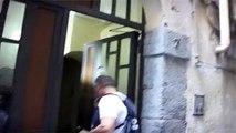 Napoli - Omicidio in Via dei Tribunali tunisino ucciso sul ballatoio -2- (17.07.13)