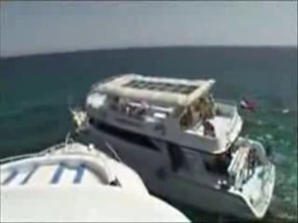 yacht-collision