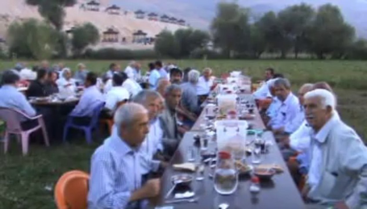ak parti yemeği