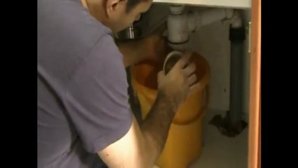- ניקוי סיפון במטבח ללא אינסטלטור