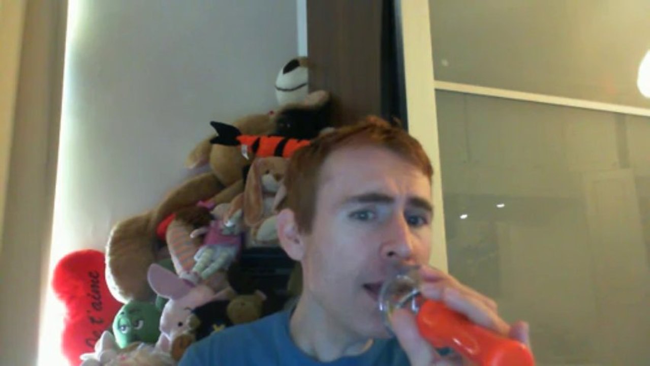 Wiwi égratigne "comme un soleil" de Michel Fugain