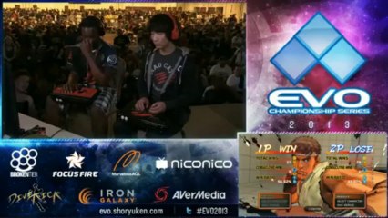 [Ep#8] EVO 2013 - SSFIV AE JOUR 1