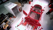 Voiture du futur : TESLA Model S - Fabriquée par des robots!