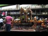 Dancers perform at Erawan shrine, Bangkok