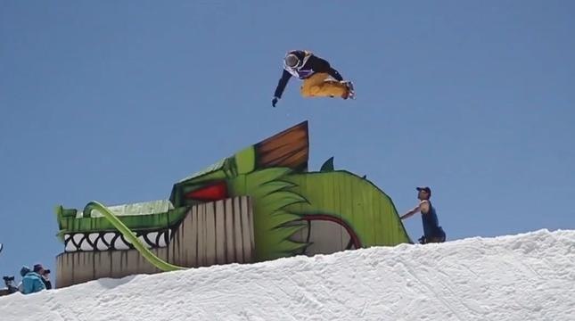 Best Of The Week #16 - DBZ Snow Contest, Skateboard, Cliff Diving, Surf, Roxy Pro