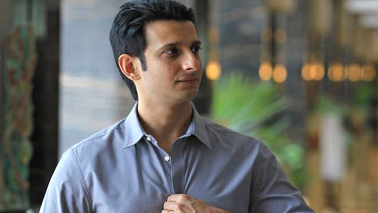 Sharman Joshi in Vikram Bhatt's 1920 London