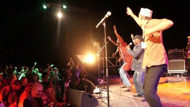 Le Bal de l'Afrique Enchantée au Festival LES TEMPS CHAUDS à Bourg-en-Bresse le 12 JUILLET 2012