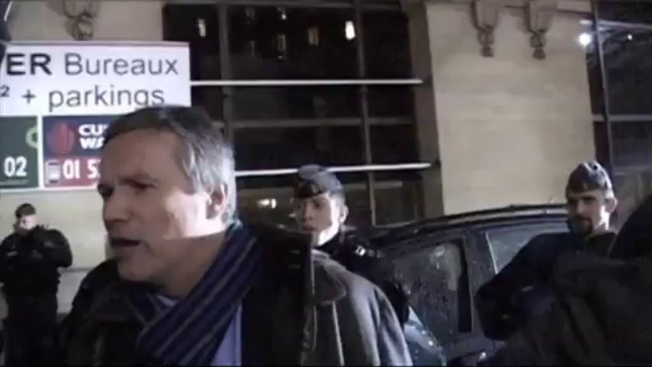 Paris (France) 13/02/2012  Nicolas Dupont Aignan: J AIME LA POLICE MOI