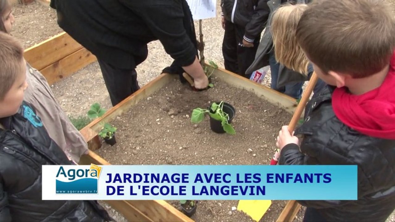 AGORA L'EMISSION 167 : JARDINAGE AVEC LES ENFANTS DE L'ECOLE LANGEVIN DE SAINT-LAURENT-BLANGY