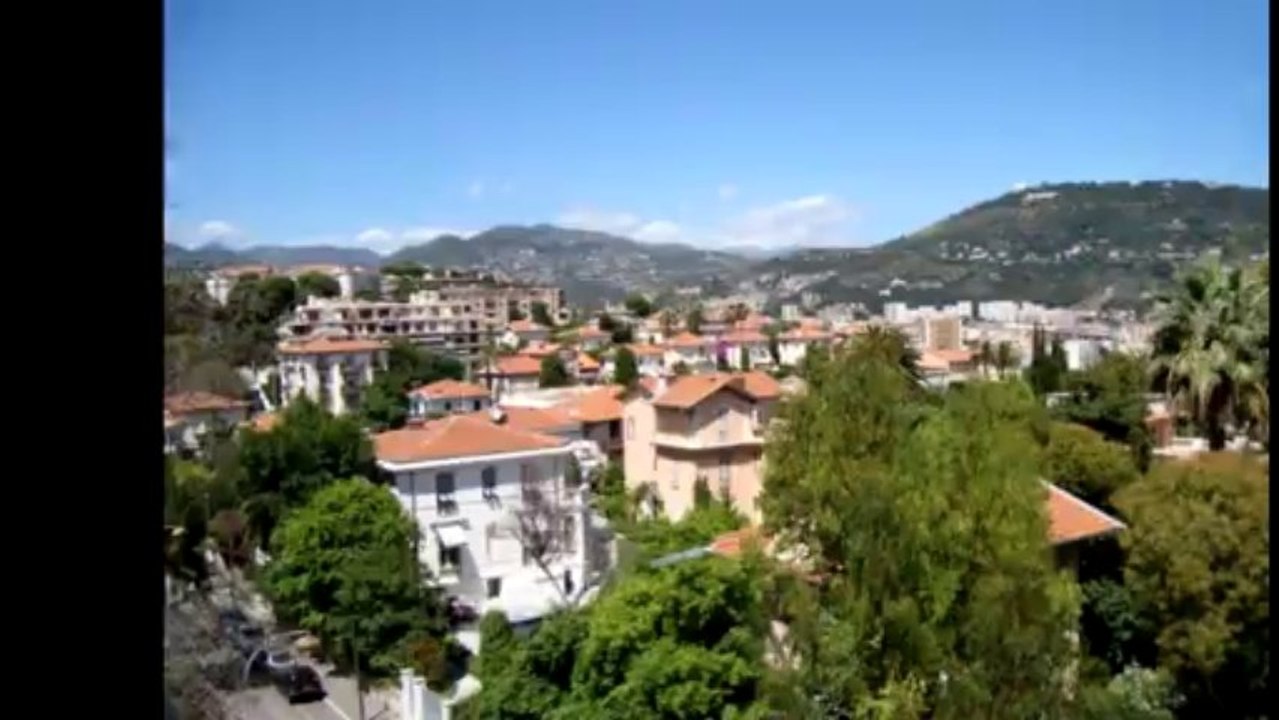 Location - Appartement Nice (Cimiez) - 1 123 + 240 € / Mois