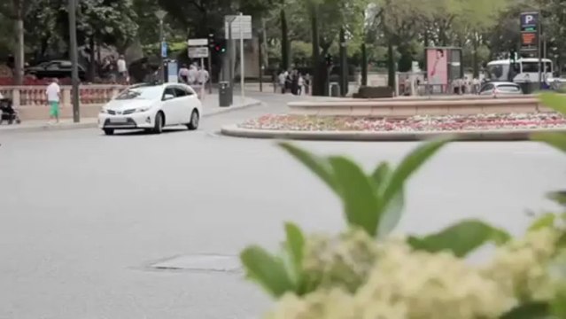 Une élégante variante break de la Toyota Auris disponible en motorisation hybride