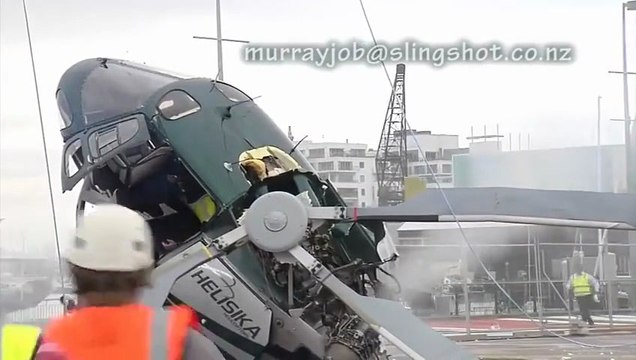 Une hélice d'hélico s'accroche à un câble et cause un terrible accident