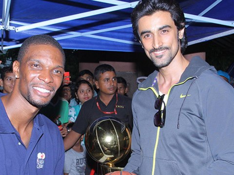 Kunal Kapoor Plays Basketball With NBA Star Chris Bosh
