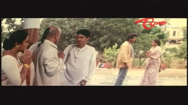 Sri Lakshmi Hilarious Setairs While Venkatesh Kicking The Goons