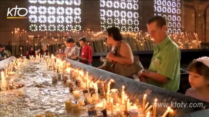 Les pèlerins aux pieds de la Vierge d'Aparecida