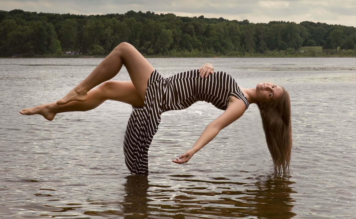 Bodyguard - DVDScr (Version 2) - XviD - 1CDRip - Pakistani Movie