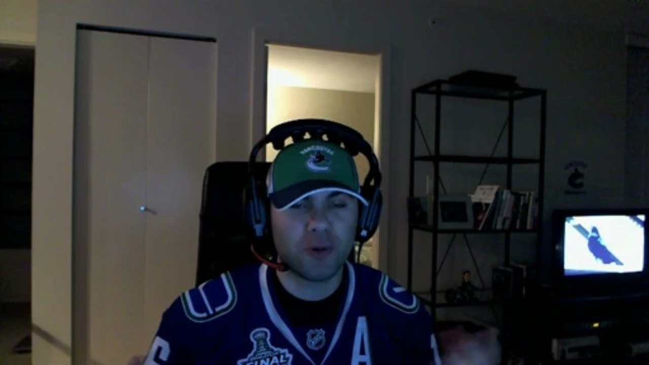VOTE FOR ME in Best Hockey in Social Media!