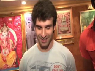 Sonu sees a superstar in Girish Kumar