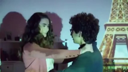 Yalın - Evden Senle Çıkıyorsam Yine De Doyamıyorsam Aşksın Sen