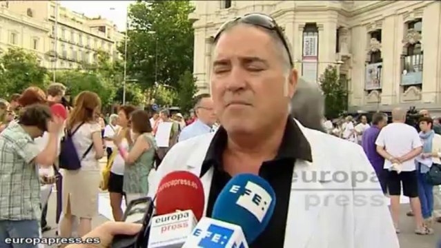 Nueva manifestación de la 'Marea Blanca' en Madrid