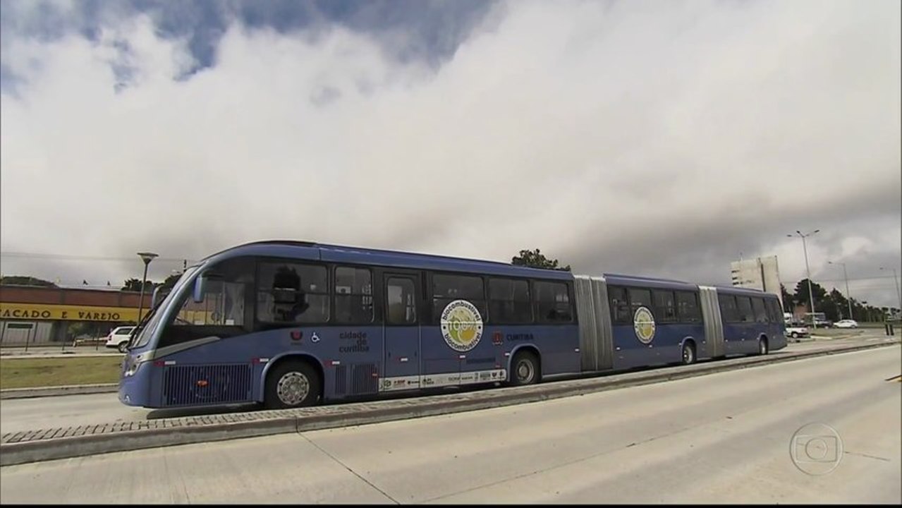 Maior Ônibus do Mundo - Programa Auto Esporte - 15_01_2012