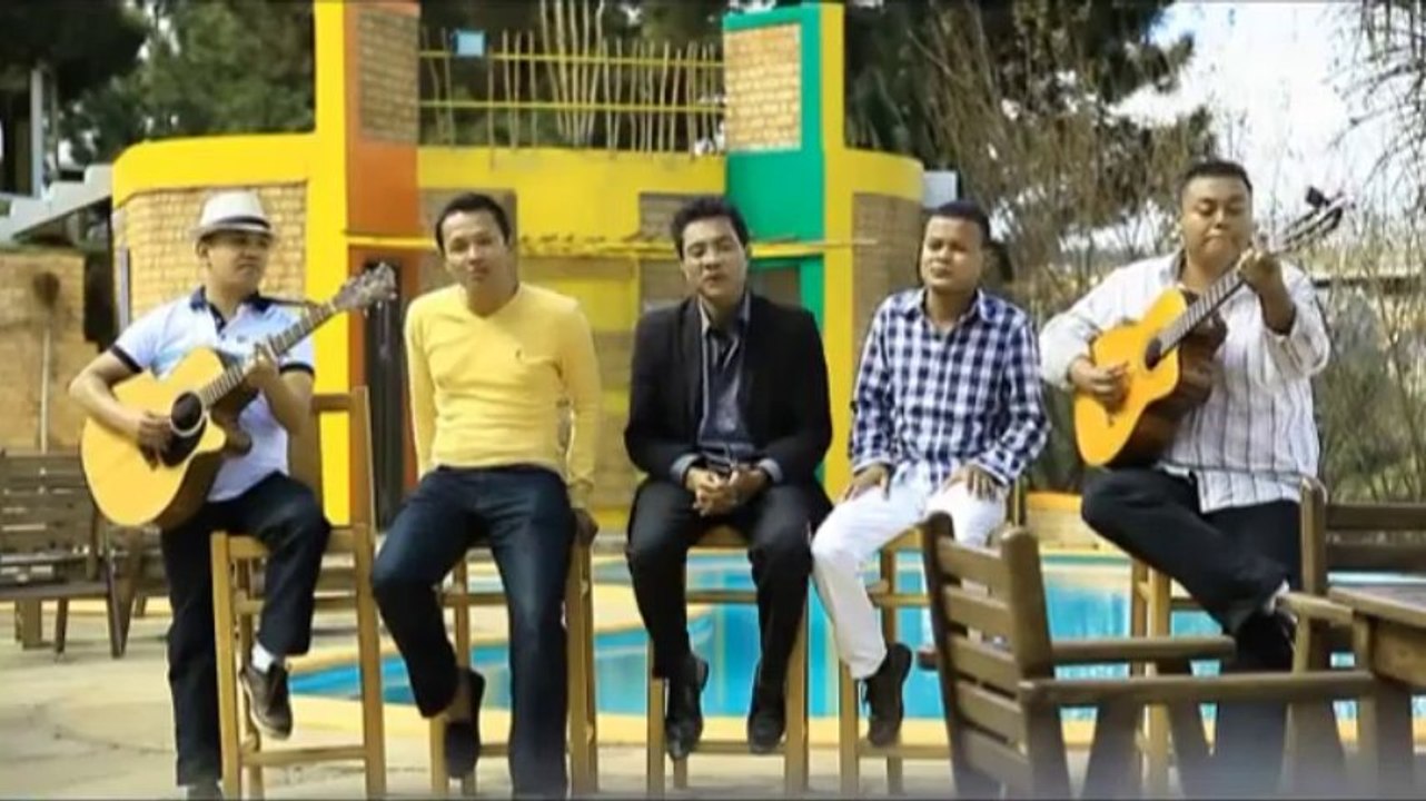 NJAKATIANA  &  ZANDRY GASY  -   Tantano aho  (gasy - malagasy)