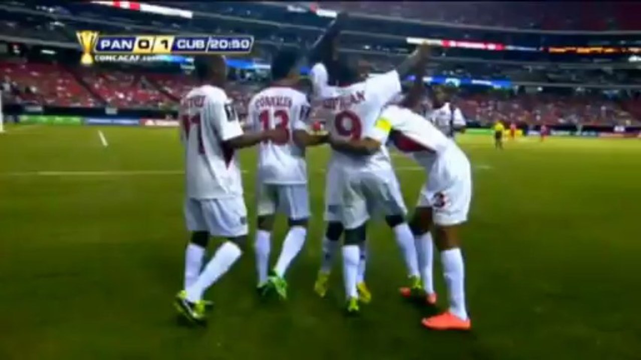 Gold Cup: Kubas Alfonso pärsentiert die Fluggrätsche