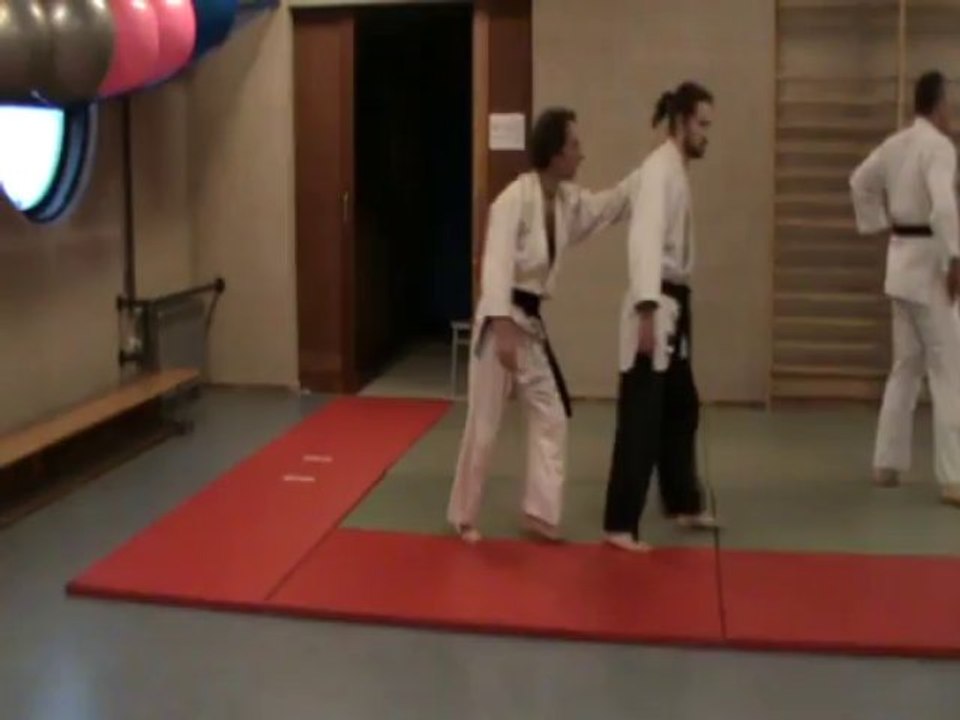 Ushiro eri dori (henka oshi) : soto sabaki rokyo