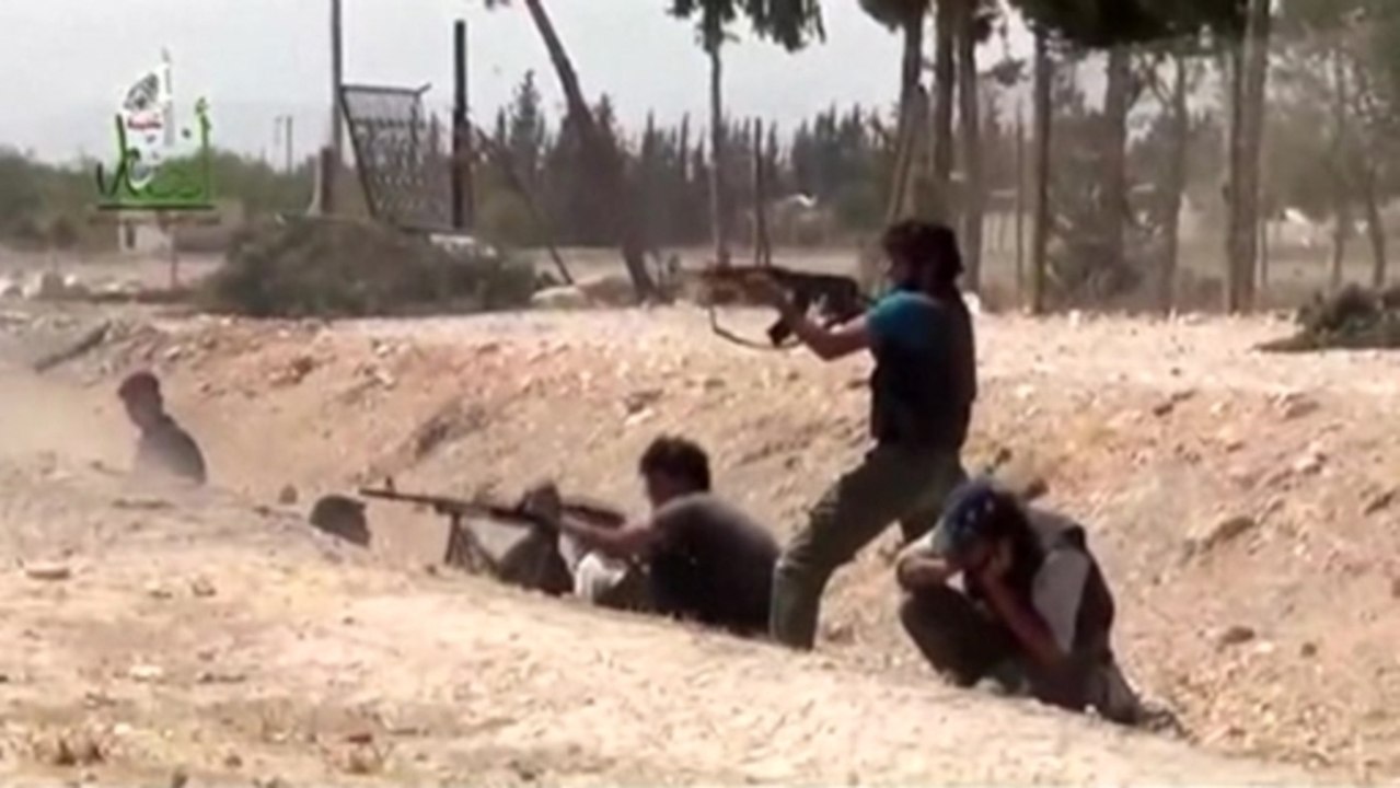 Explosions and firefights in Damascus