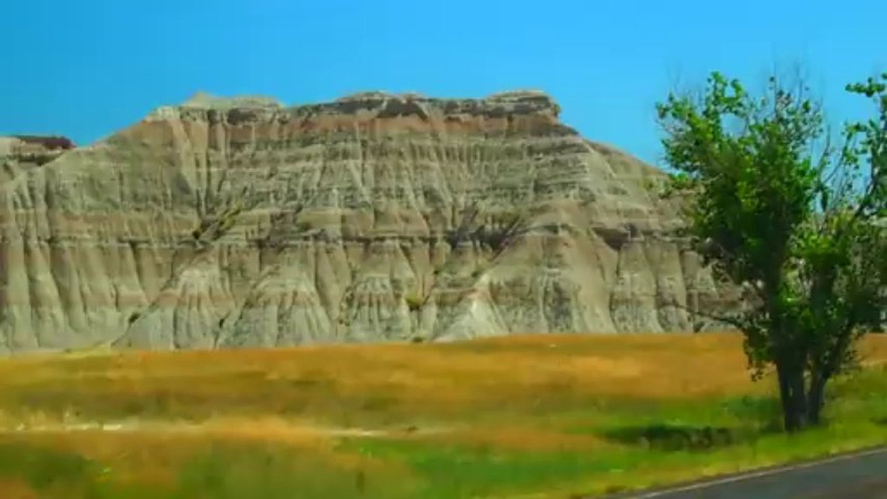 Piste au bord des Badlands