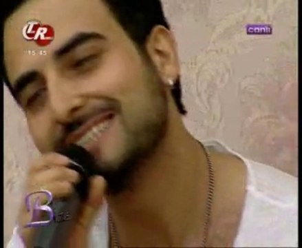 Aykut ŞAHAN 25.06.2013 Tek Rumeli Tv'deki Canlı Performansı ( ÖZLEDİM )