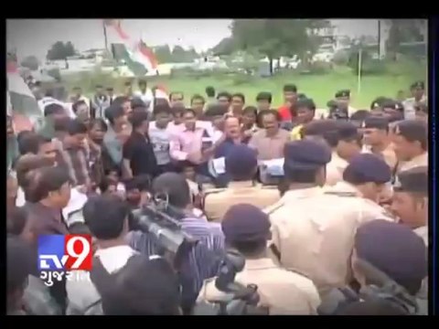 Tv9 Gujarat - FIR lodged against Digvijaya over controversial tweet on Raghavji