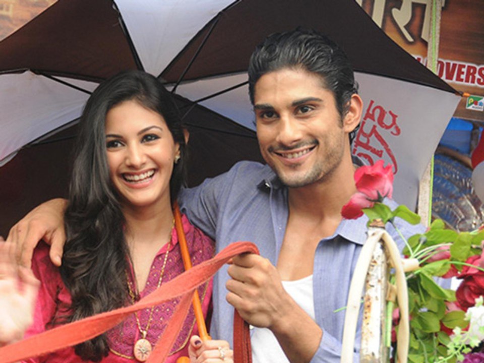 'Issaq Ki Sawaari' With Prateik Babbar & Amyra Dastur