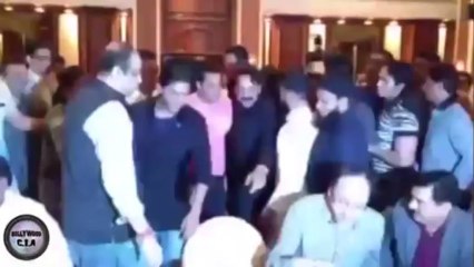 EXCLUSIVE: Baba Siddiqui's interview on Shahrukh & Salman PATCH UP