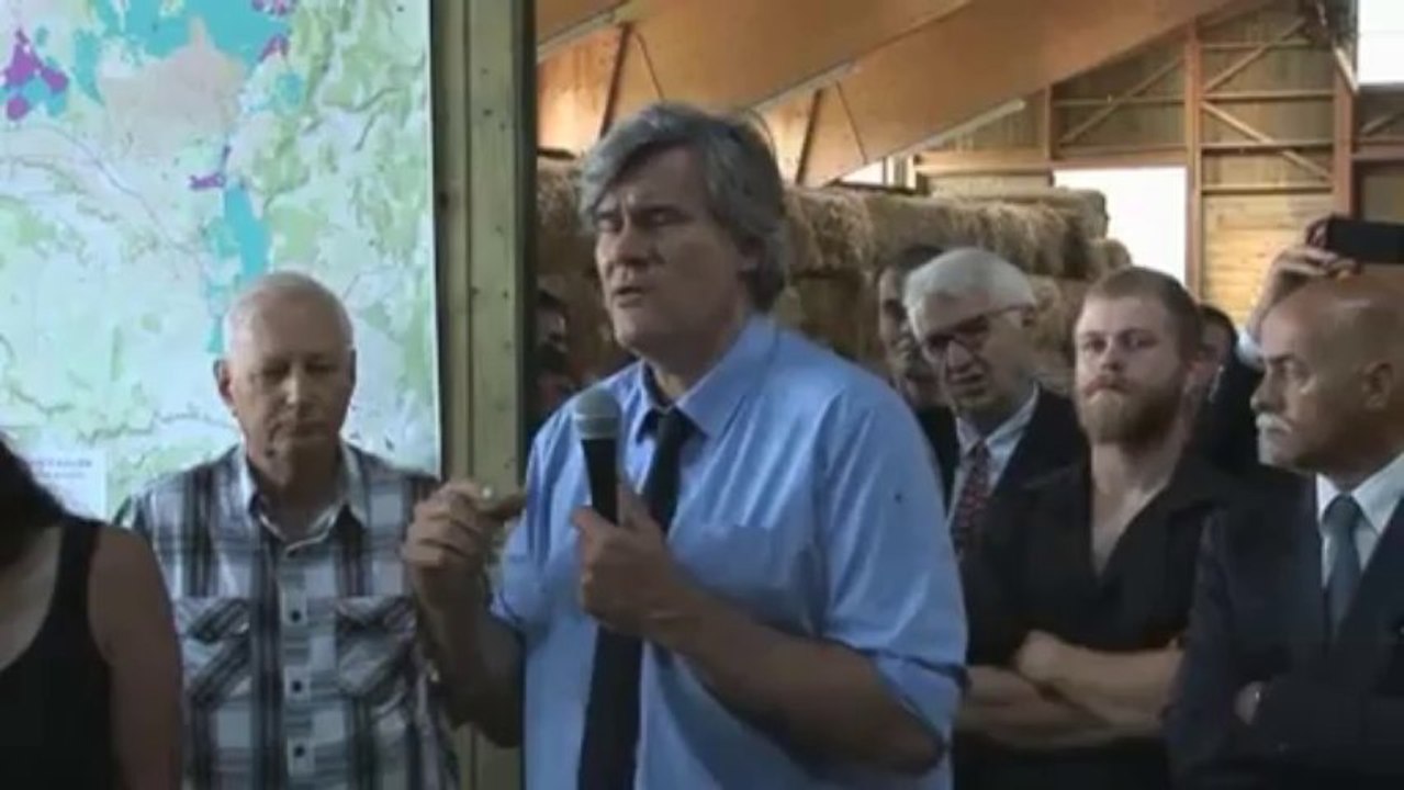 Stéphane Le Foll sur le plateau du Larzac : discours