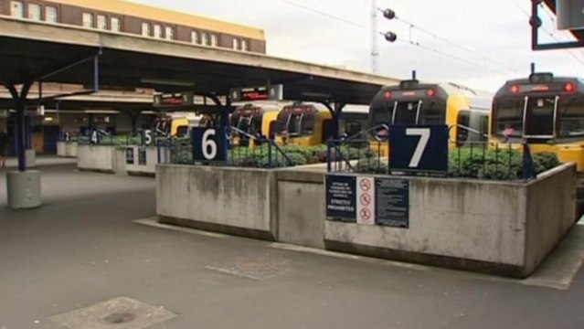 Quake grinds Wellington to a halt