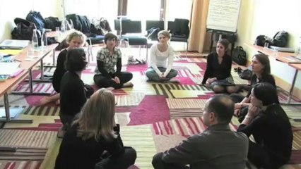 Théâtre Moderne : Innovation et Performance pour Entreprises 🎭