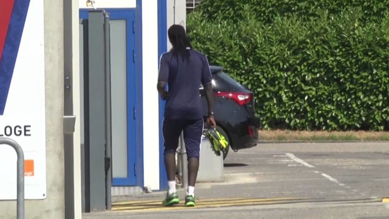 Mercato OL : Garde botte en touche sur Gomis