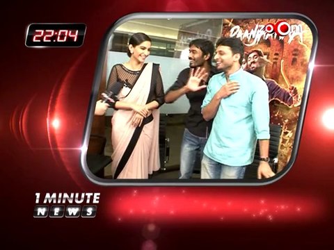 Shahrukh Khan & Salman Khan hugged each other at Baba Siddiqui's iftar party