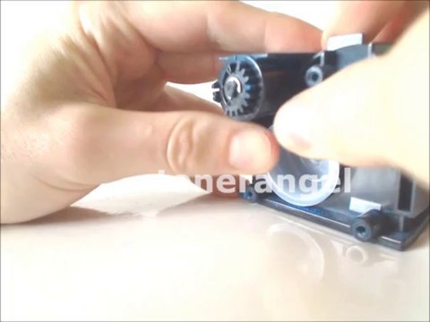 Instructions de remplissage pour Konica Minolta Magicolor 5550/5570/5650/5670