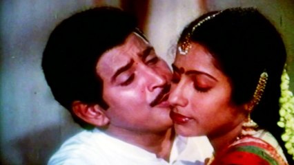 Santhi Nivasam Songs - Tolinaati raatiri chali -  Krishna Radhika Suhasini