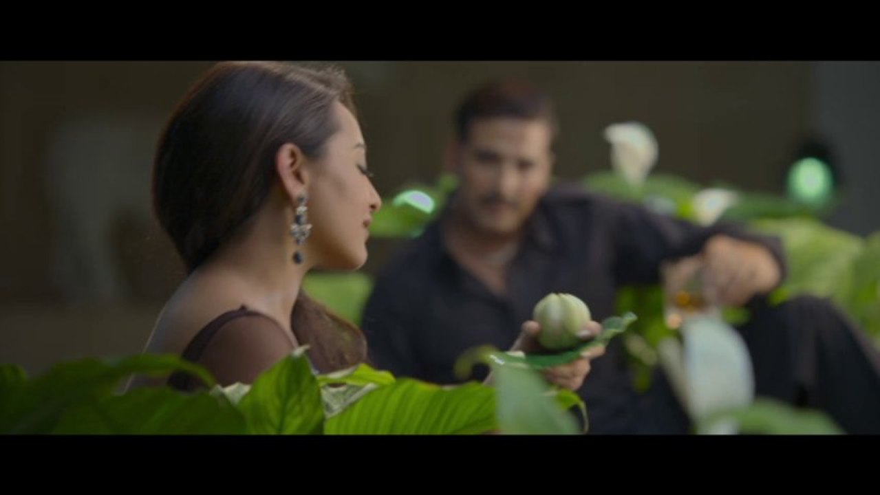 Imran & Sonakshi get cozy