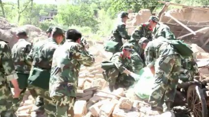 Terremotos matam mais de 70 na China